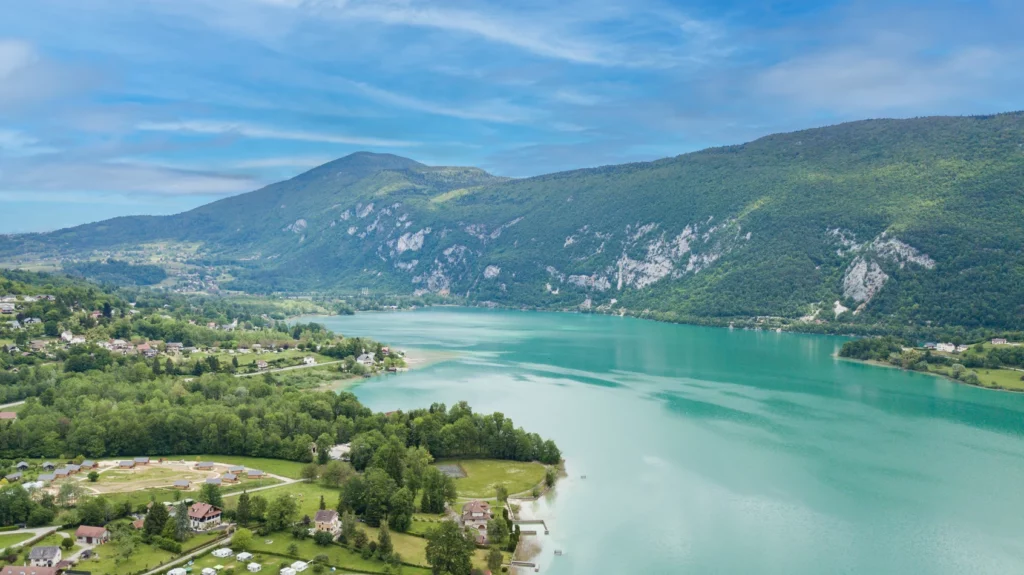 camping savoie lac aiguebelette