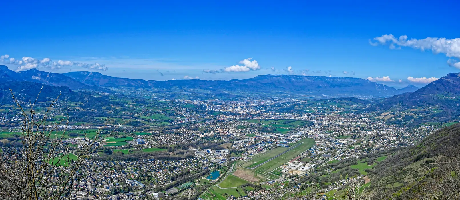 paysage savoie camping saint genix sur guiers