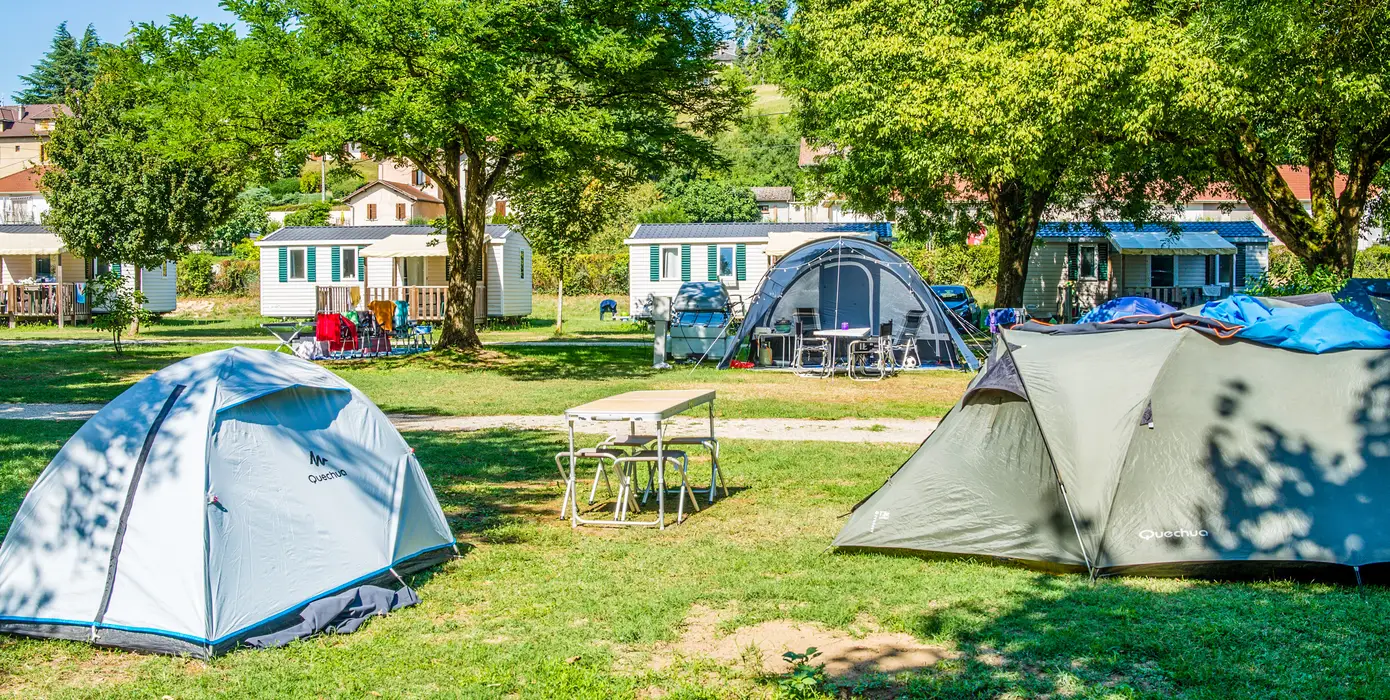 tente camping vert emplacement savoie